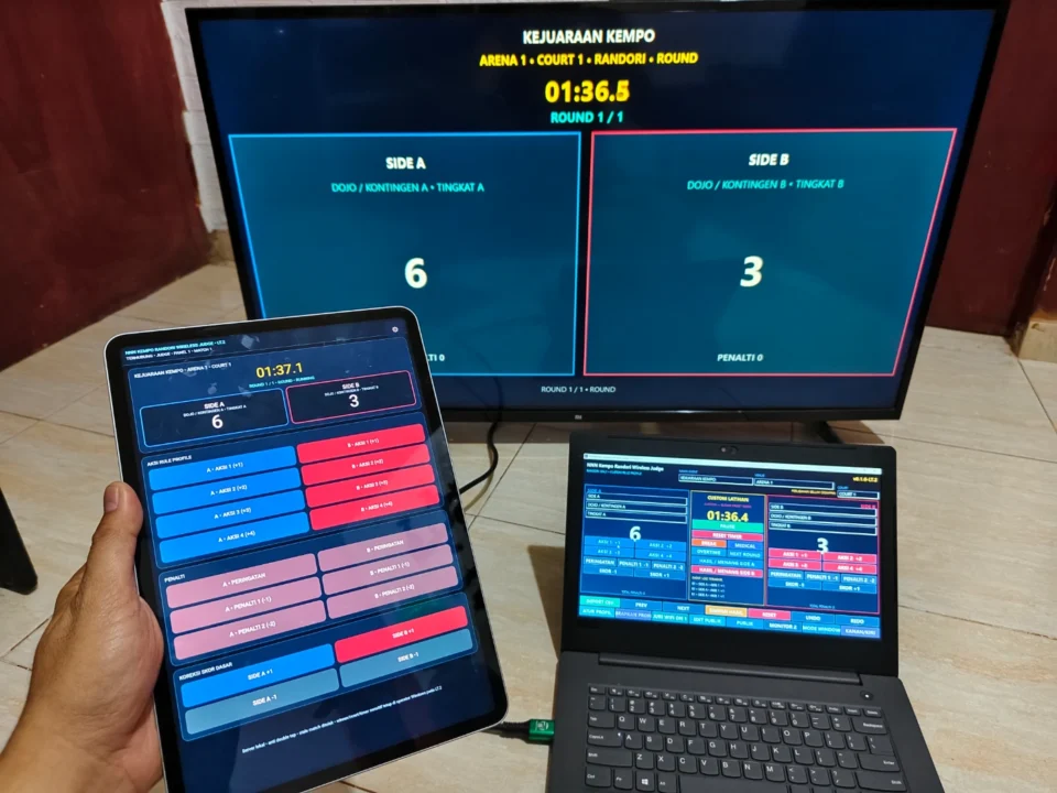 Papan skor Kempo Randori Juri WiFi digunakan dengan laptop operator panel juri HP dan TV